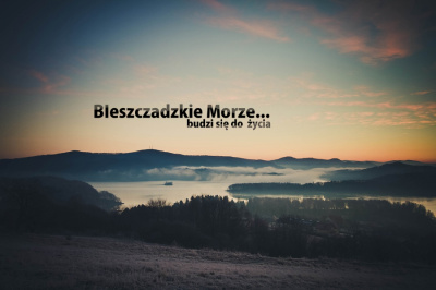 Bieszczadzkie Morze o świcie