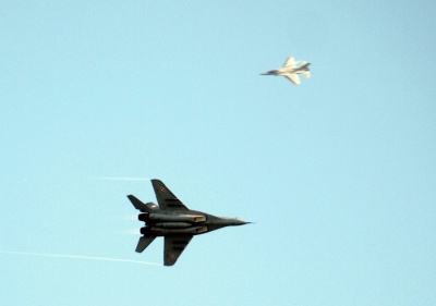 MiG-29 vs F-16