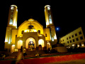 kościół koptyjski nocą