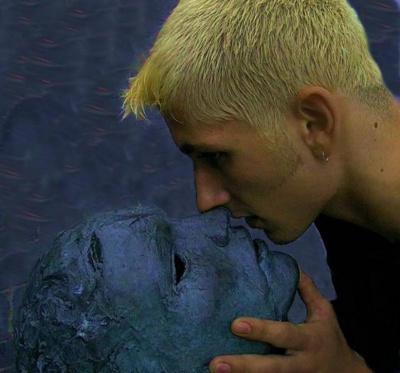 Alien Love - Love Alien