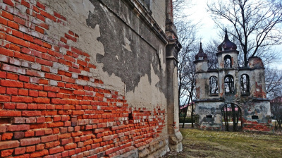 Stary Dzików. Dzwonnica cerkwii.