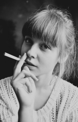 cigarette***