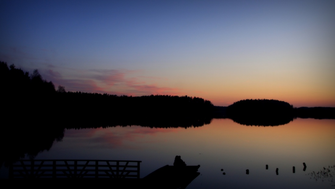 Po zachodzie słońca, można tylko usiąść na pomoście i poczekać na gwiazdy... :)