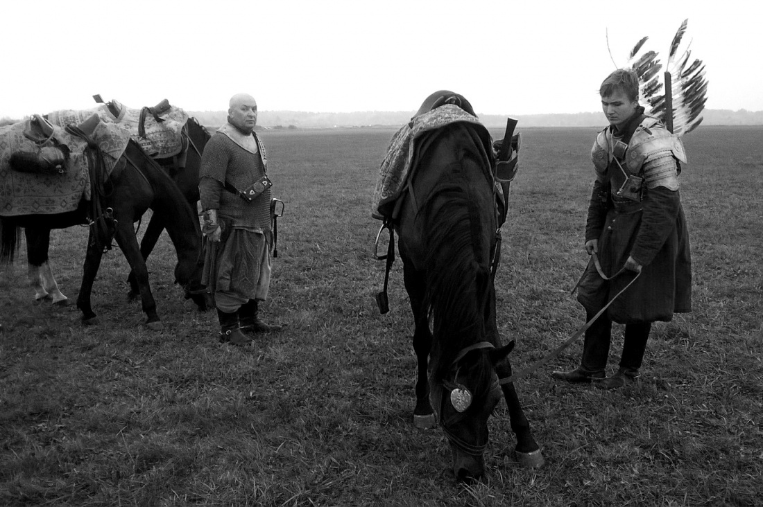 Obraz po bitwie: wszyscy cali, a koń się pasie :D