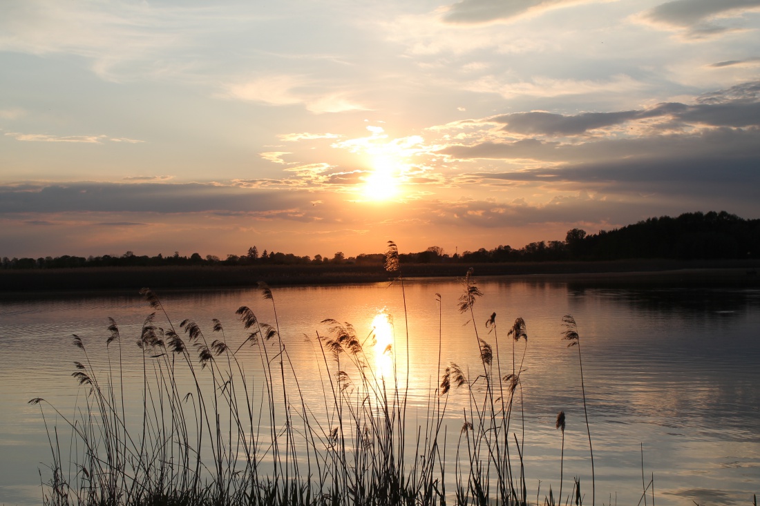 majowy zachód słońca