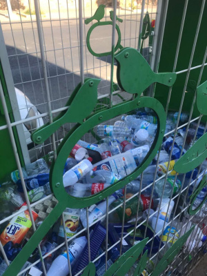 Hurrra! Ćwirrr! Plastik w klatce!!!