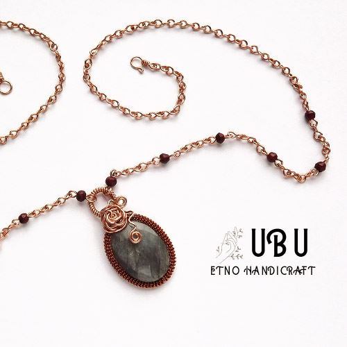 miedziany naszyjnik z labradorytem i drewnianymi koralikami
